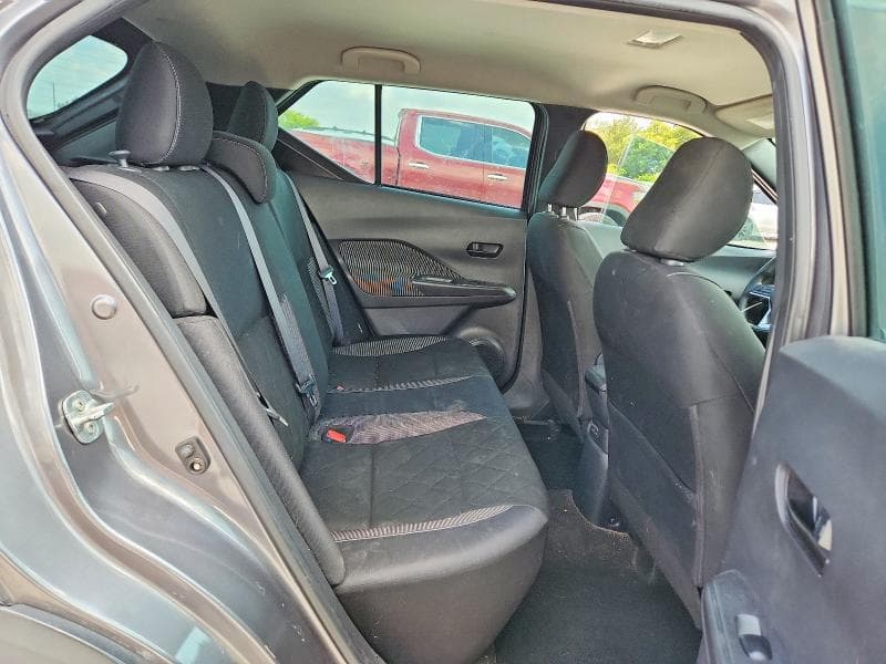2020 NISSAN KICKS S S 11