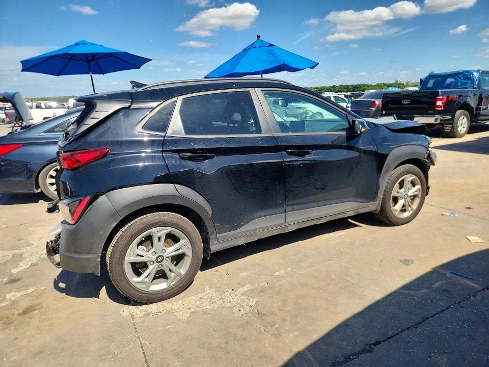 2023 HYUNDAI KONA SEL 3