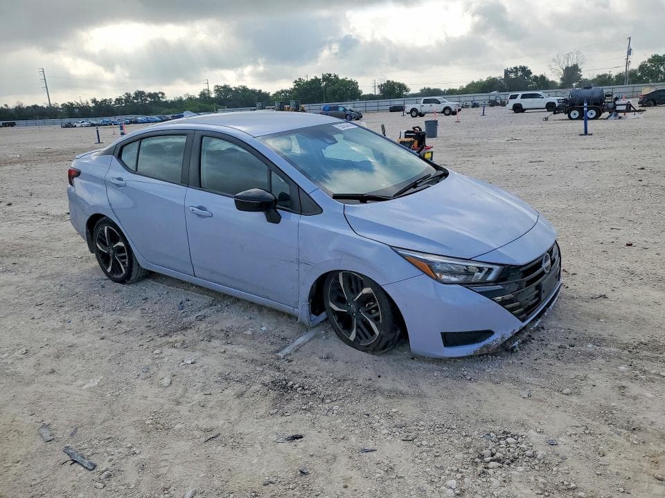 2024 NISSAN VERSA SR 4