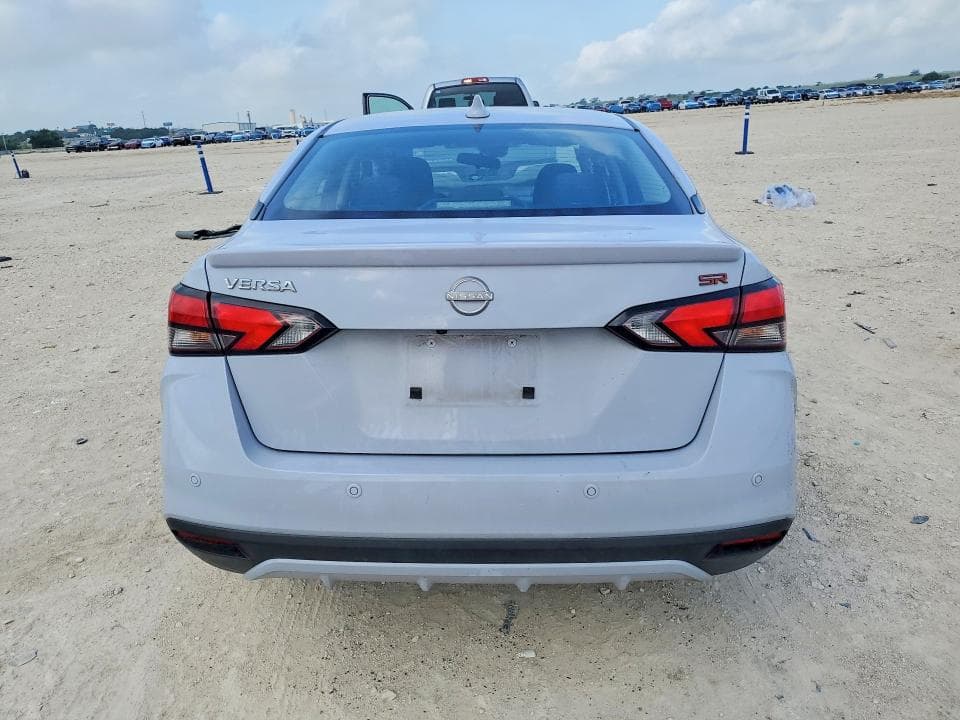 2024 NISSAN VERSA SR 6