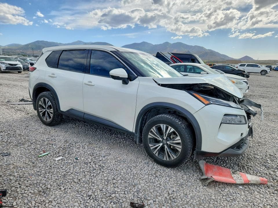 2021 NISSAN ROGUE SV 4