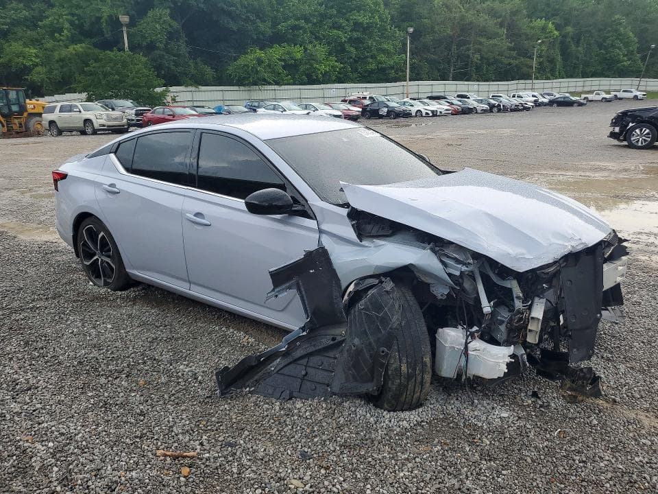 2024 NISSAN ALTIMA SR 4