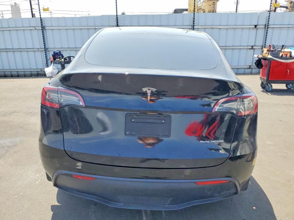 2021 TESLA MODEL Y 6