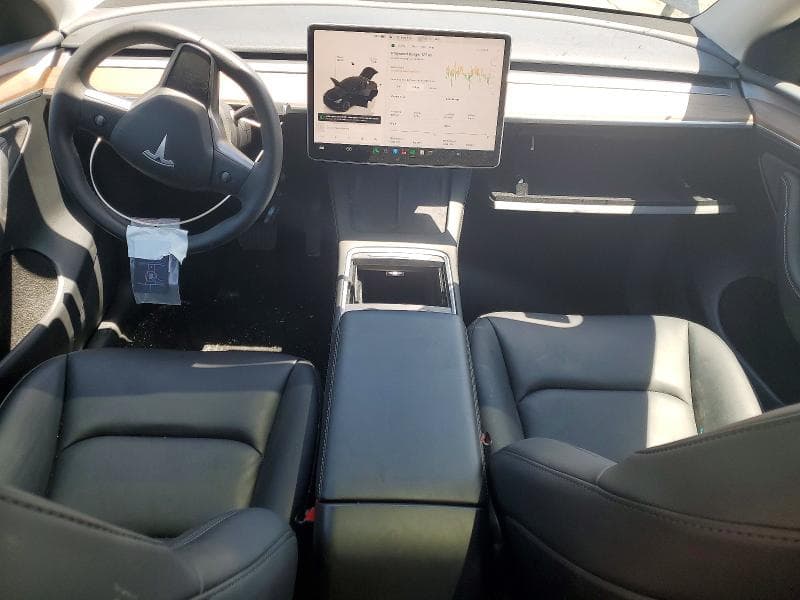 2024 TESLA MODEL Y 8