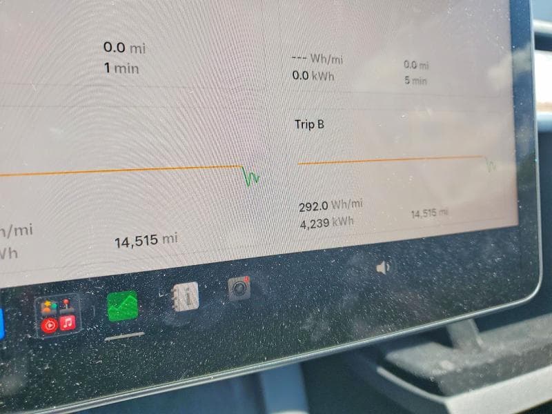 2024 TESLA MODEL Y 9
