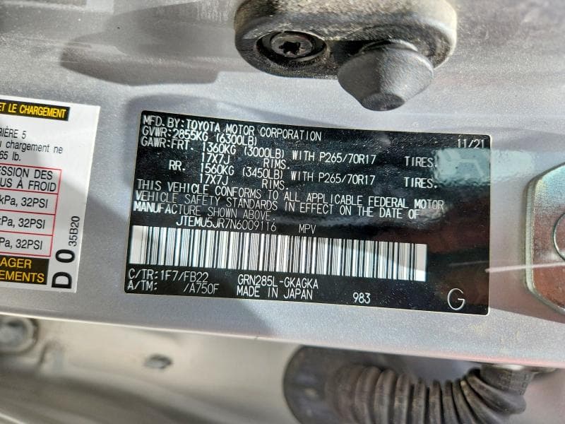 2022 TOYOTA 4RUNNER SR5 12