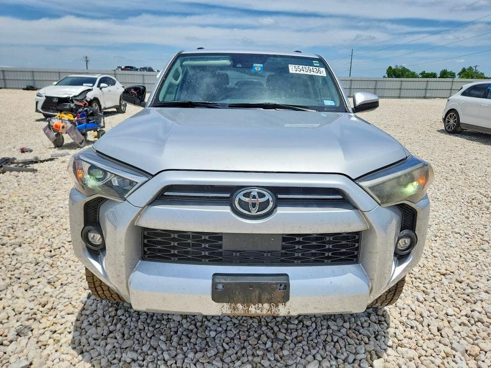 2022 TOYOTA 4RUNNER SR5 5
