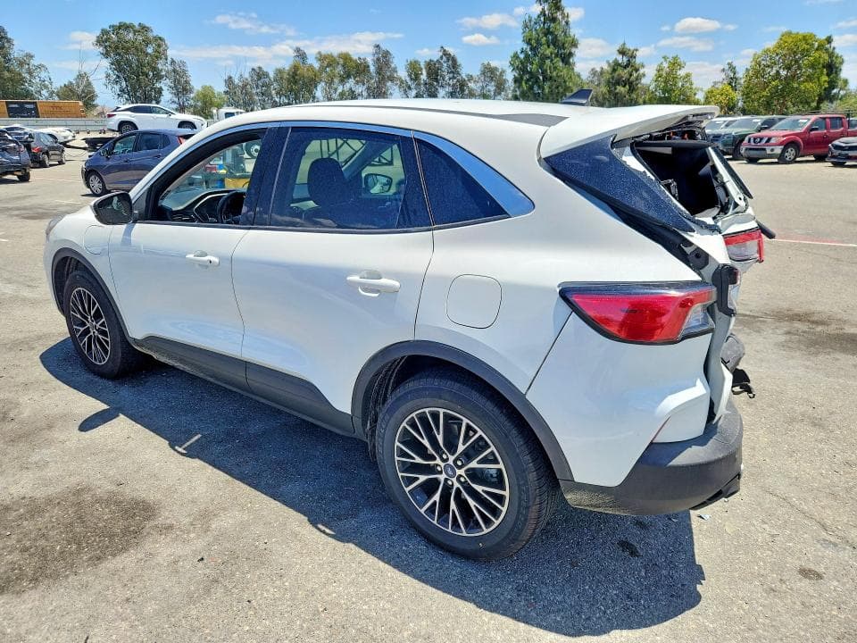 2021 FORD ESCAPE SE 2
