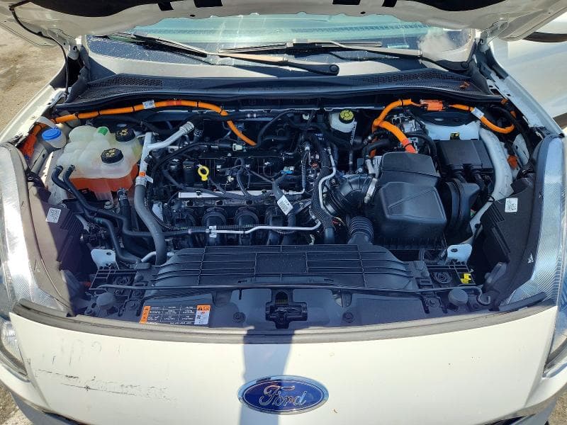 2021 FORD ESCAPE SE 11