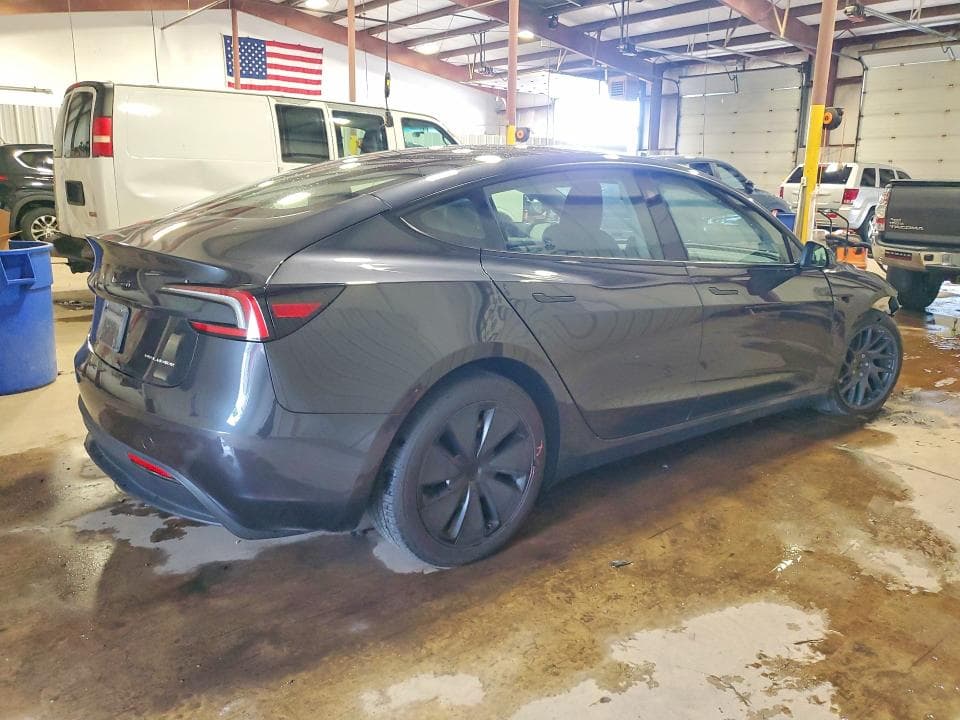 2025 TESLA MODEL 3 3