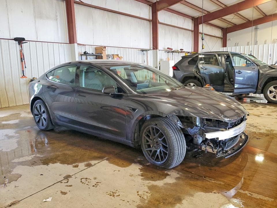 2025 TESLA MODEL 3 4