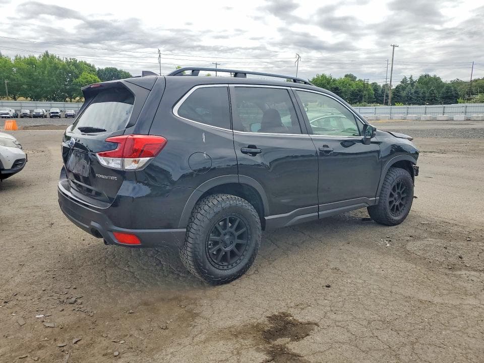 2022 SUBARU FORESTER LIMITED LIMITED 3