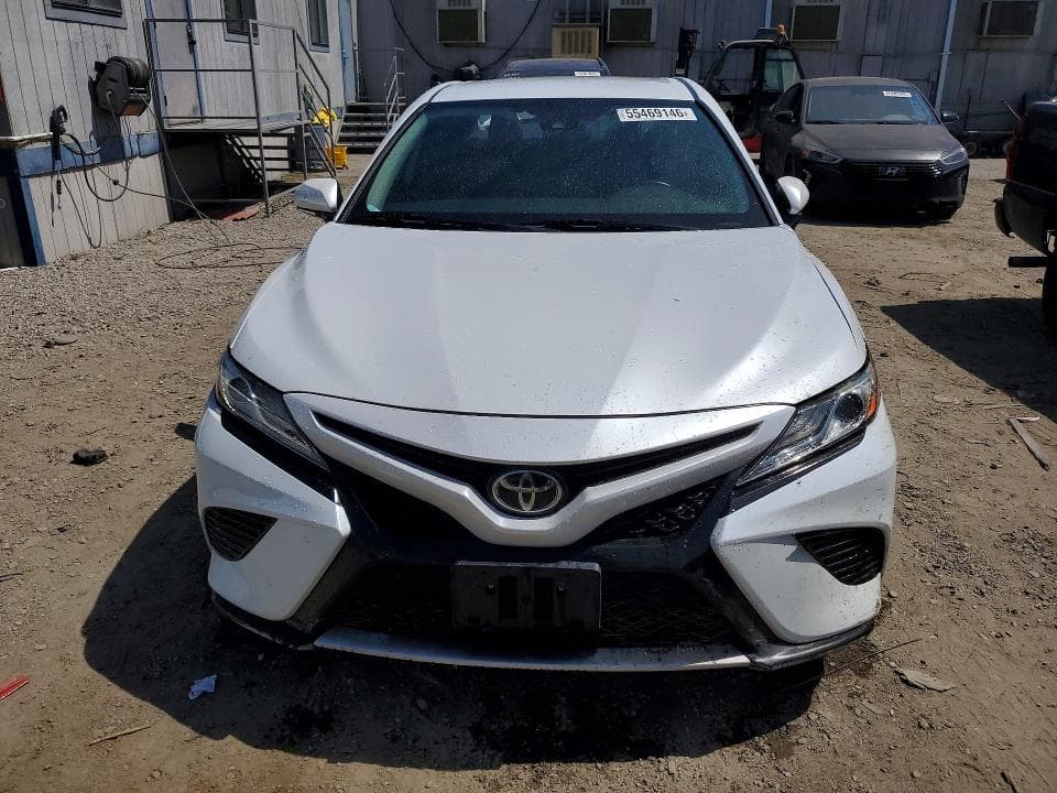 2020 TOYOTA CAMRY XSE 5