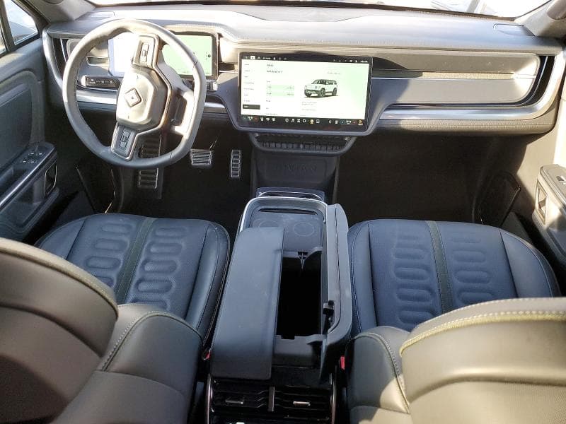 2024 RIVIAN R1S ADVENTURE 8