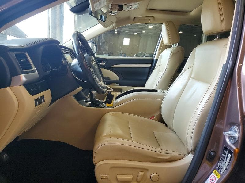 2017 TOYOTA HIGHLANDER XLE XLE 7