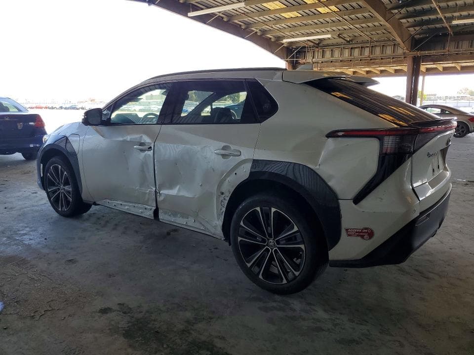 2023 TOYOTA BZ4X LIMITED 2
