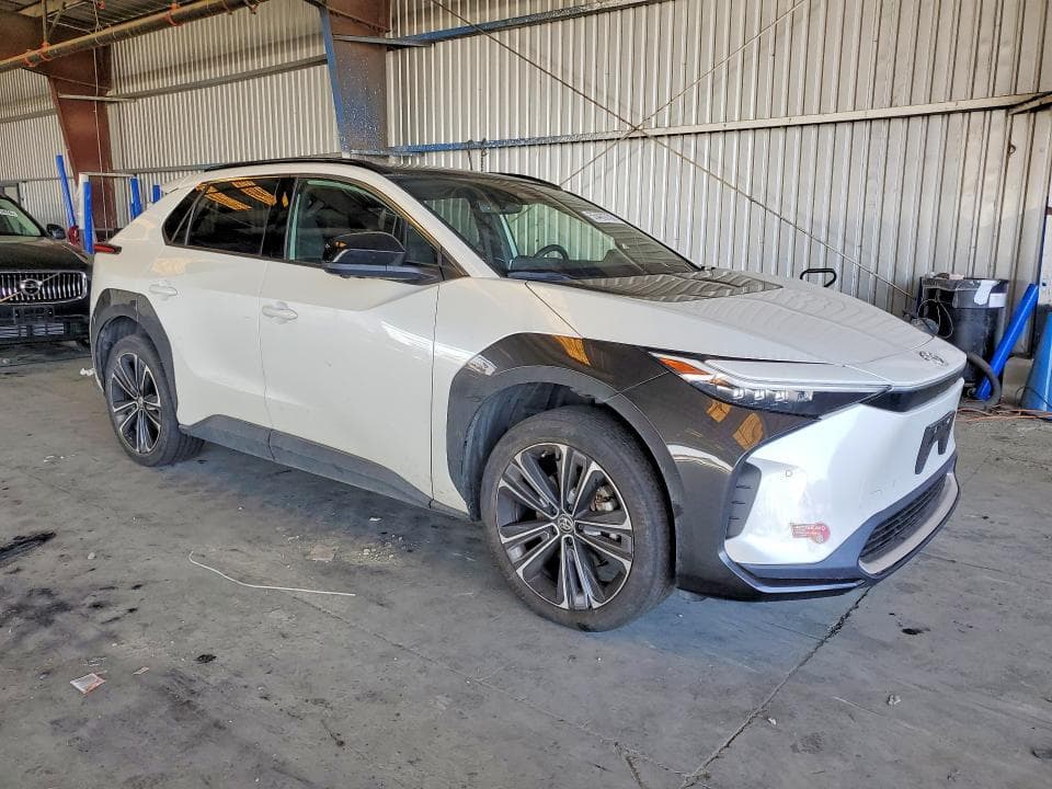 2023 TOYOTA BZ4X LIMITED 4