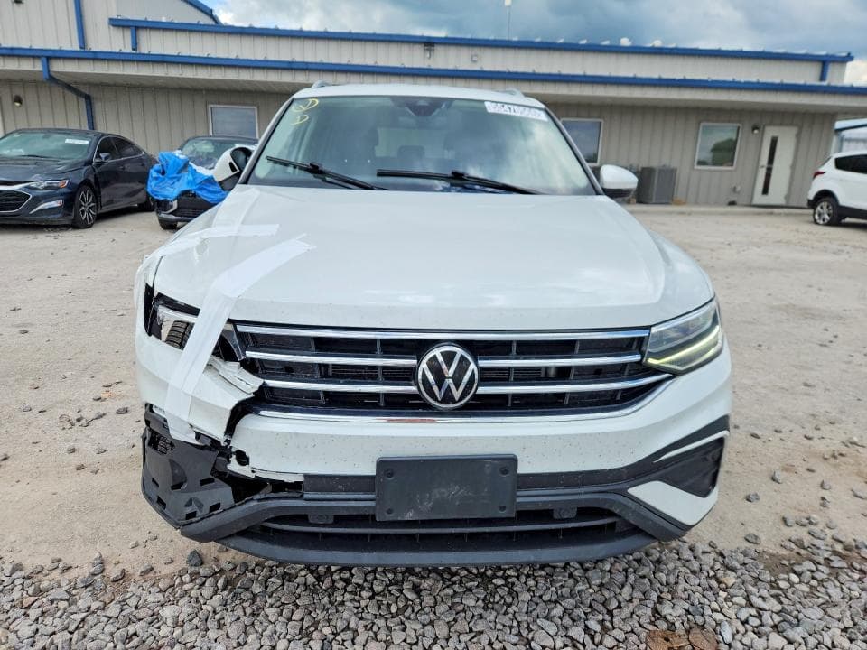 2023 VOLKSWAGEN TIGUAN SE 5