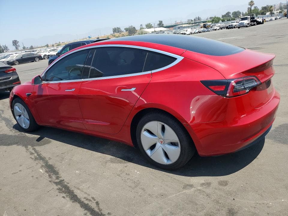 2018 TESLA MODEL 3 2