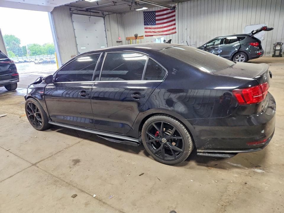 2017 VOLKSWAGEN JETTA GLI 2