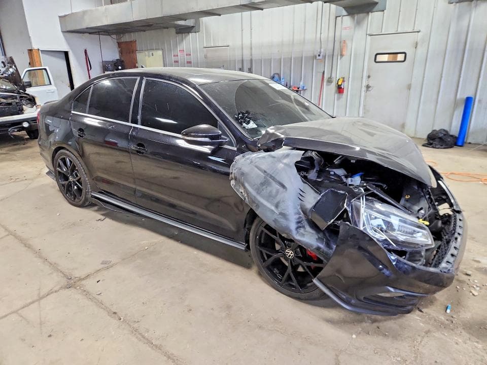 2017 VOLKSWAGEN JETTA GLI 4