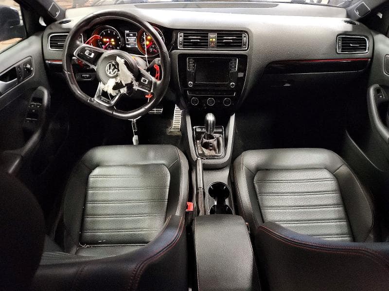 2017 VOLKSWAGEN JETTA GLI 8