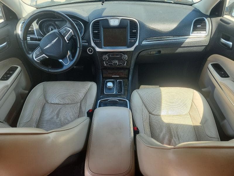 2016 CHRYSLER 300C 8