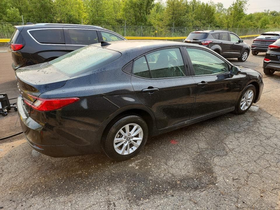 2025 TOYOTA CAMRY LE 3