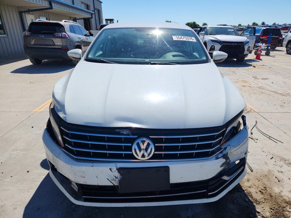 2017 VOLKSWAGEN PASSAT S 5
