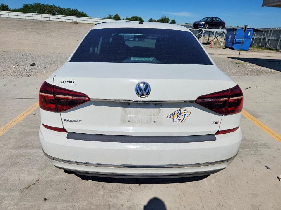 2017 VOLKSWAGEN PASSAT S 6