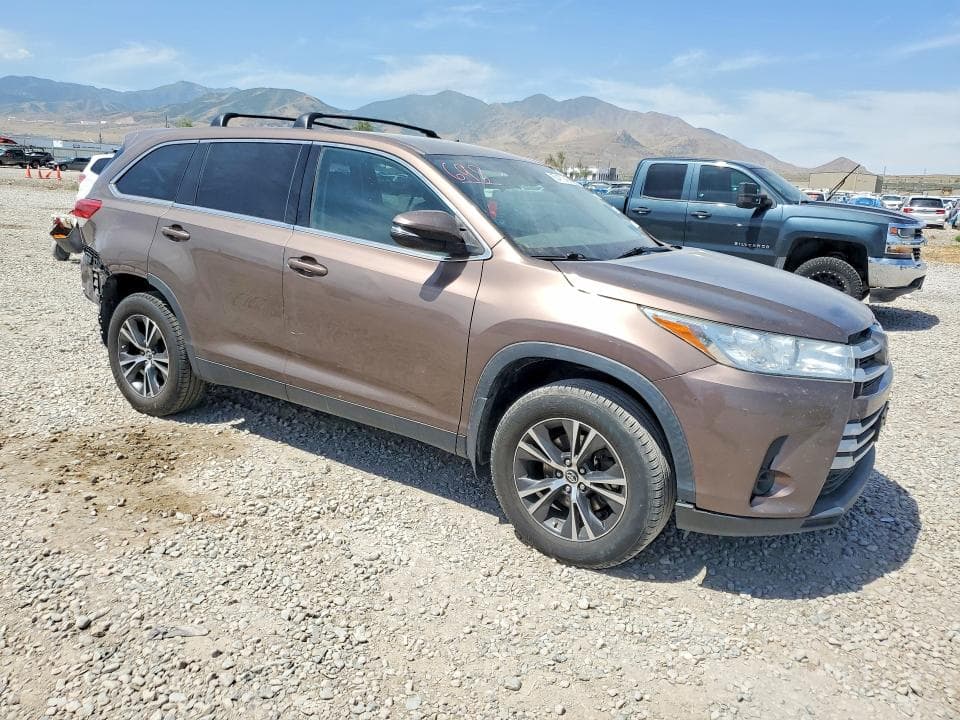 2019 TOYOTA HIGHLANDER LE LE 4