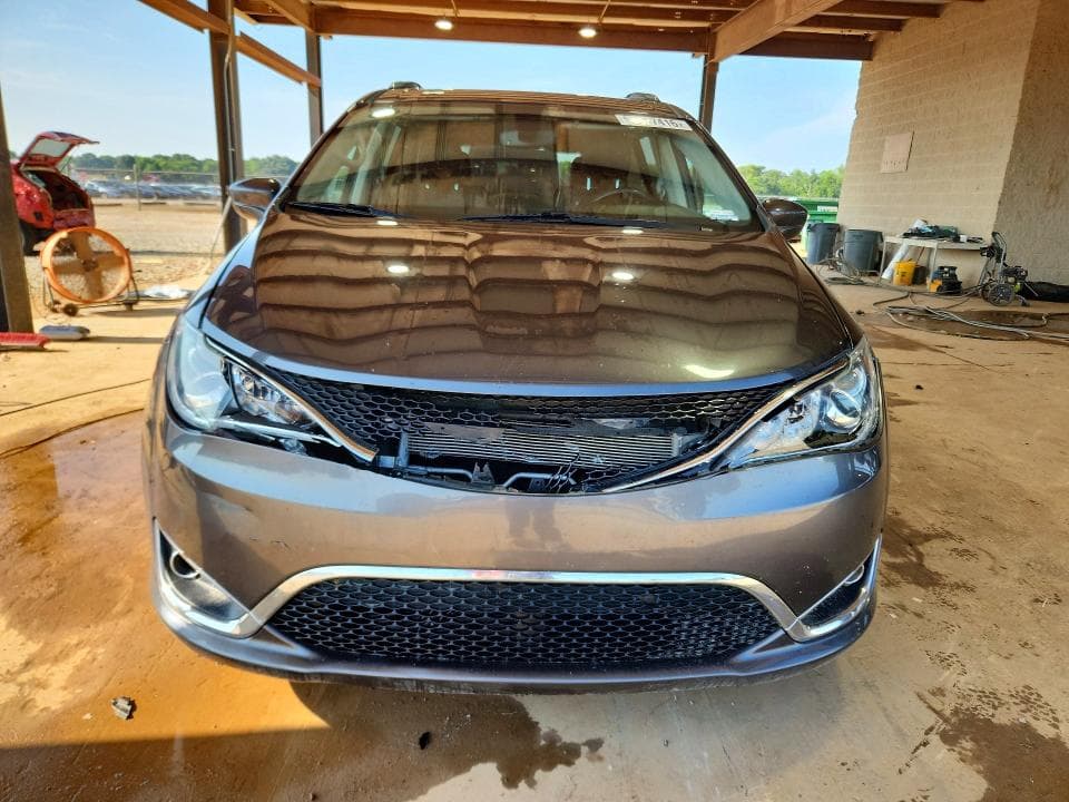 2020 CHRYSLER PACIFICA TOURING L 5