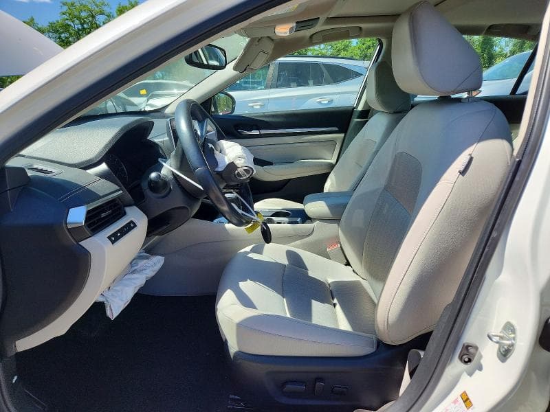 2019 NISSAN ALTIMA SV 7