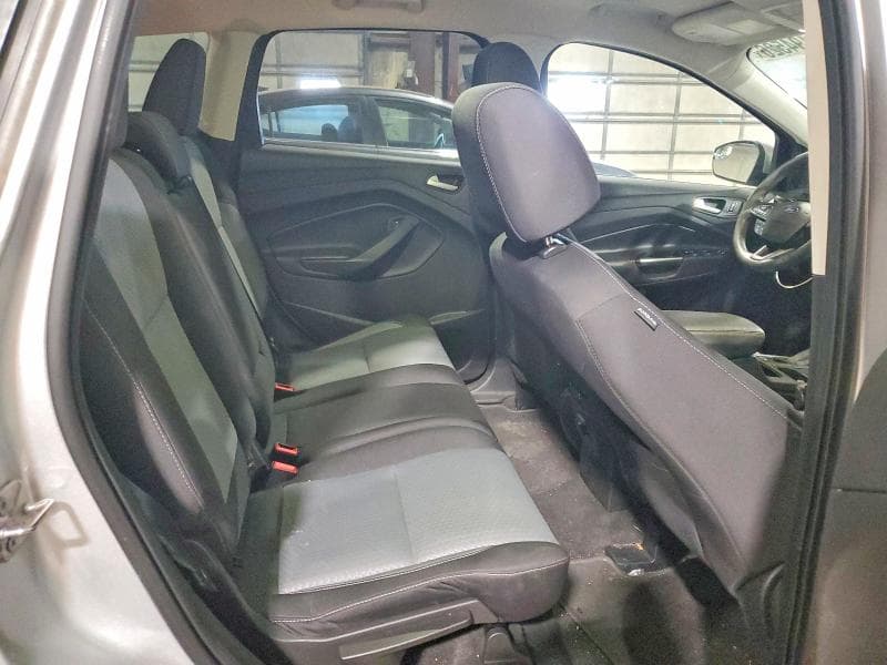 2017 FORD ESCAPE SE 11