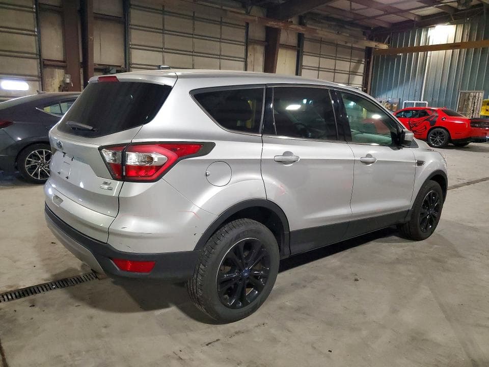 2017 FORD ESCAPE SE 3
