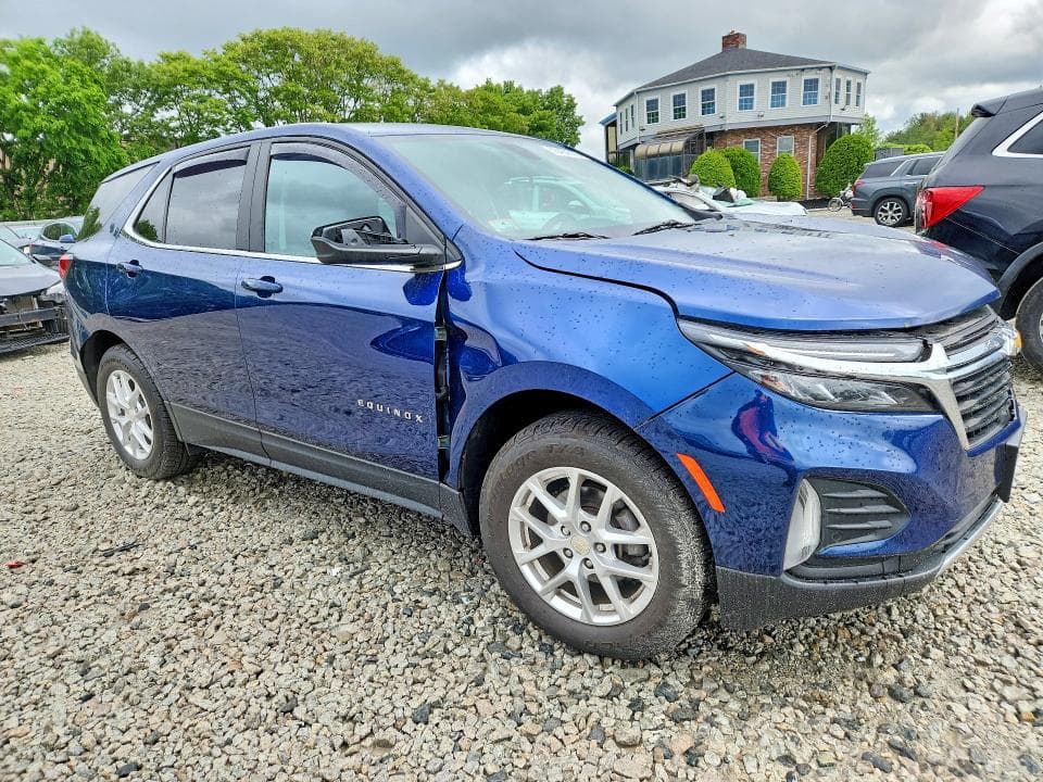2022 CHEVROLET EQUINOX LT 4