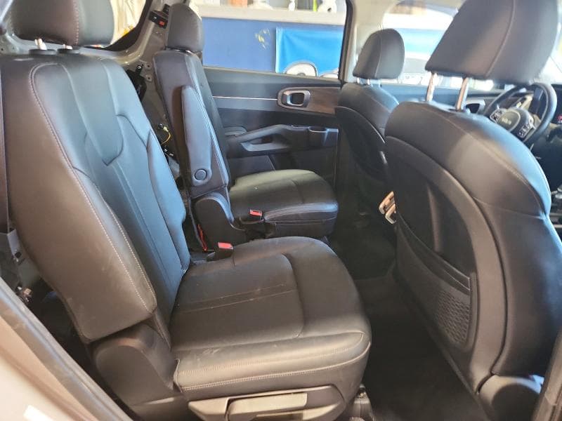 2022 KIA SORENTO EX 10