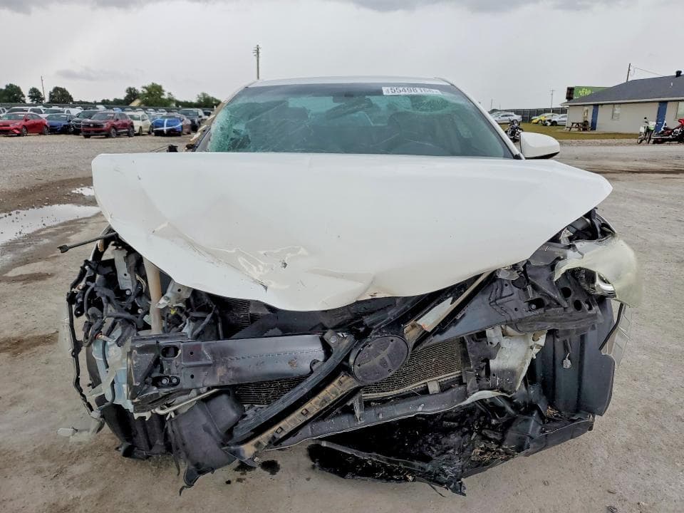 2017 TOYOTA CAMRY SE SE 5