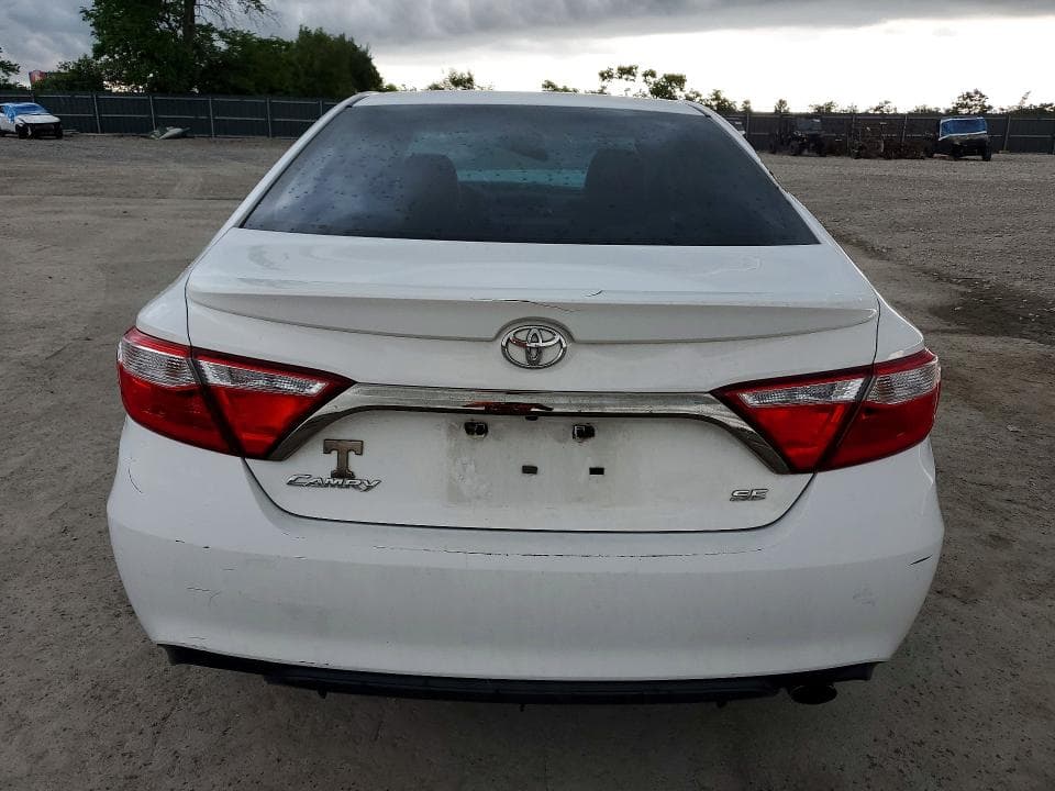 2017 TOYOTA CAMRY SE SE 6