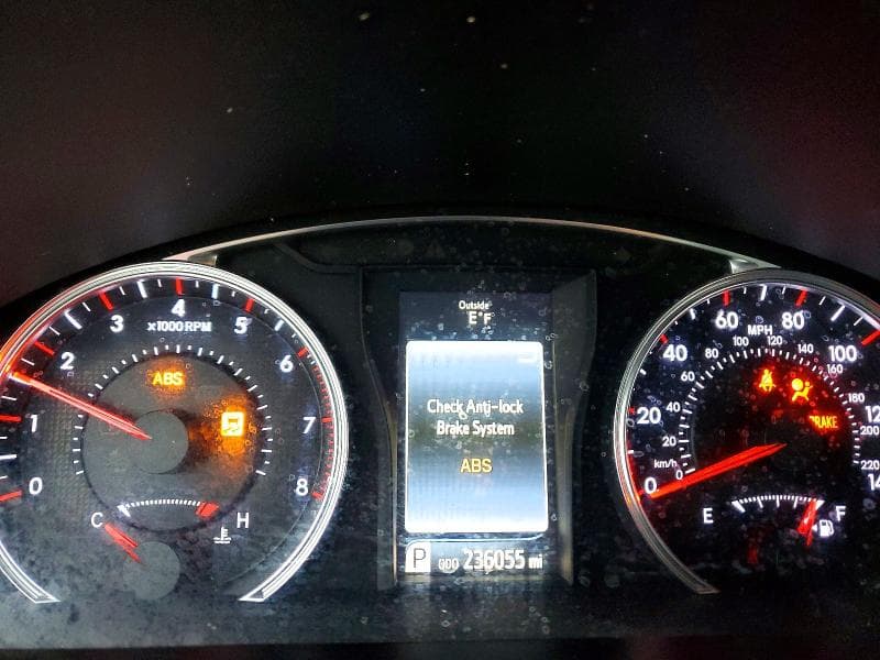 2017 TOYOTA CAMRY SE SE 9