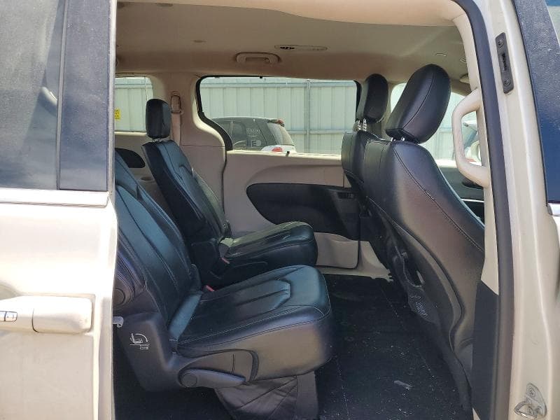 2019 CHRYSLER PACIFICA TOURING L TOURING L 11