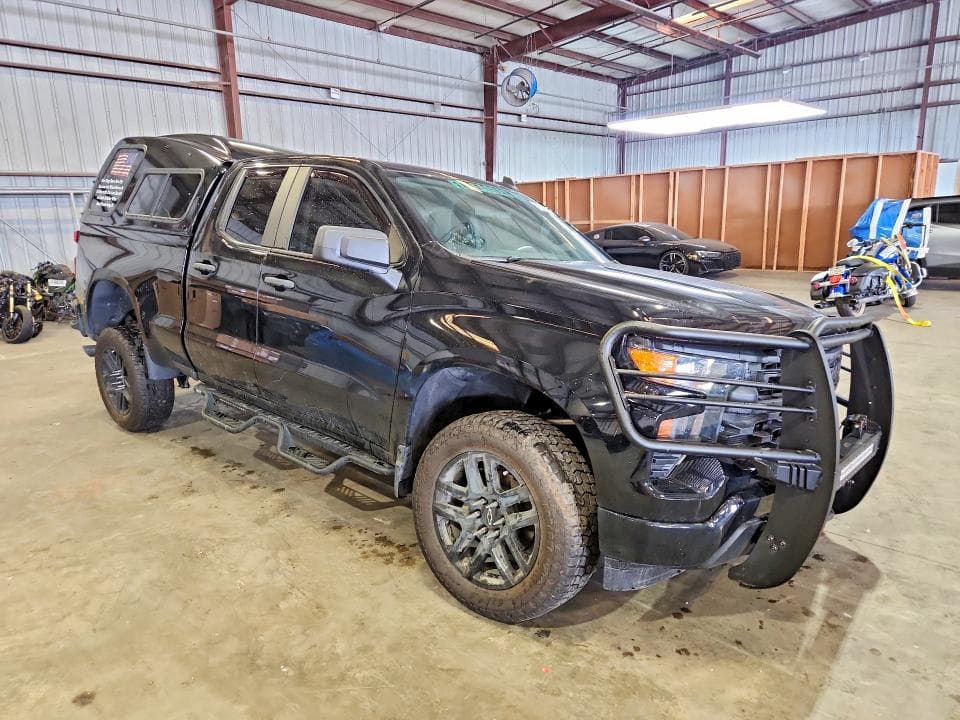 2024 CHEVROLET SILVERADO C1500 CUSTOM 4