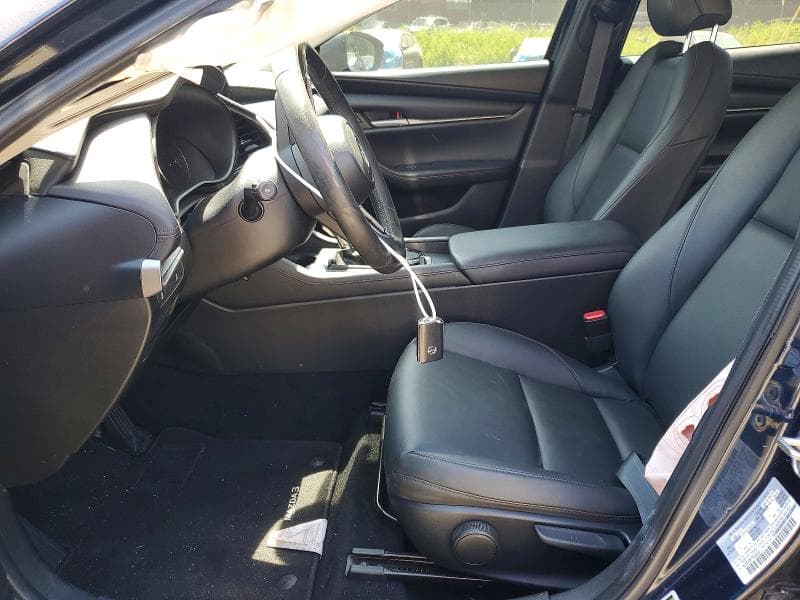 2023 MAZDA 3 SELECT 7