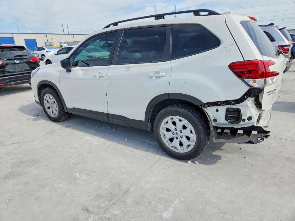 2022 SUBARU FORESTER 2