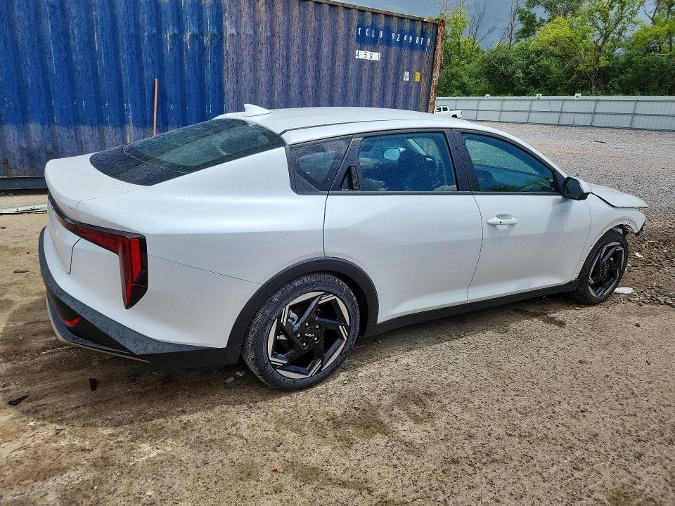 2026 KIA K4 EX 3