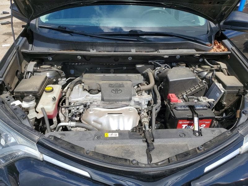 2018 TOYOTA RAV4 LE 12