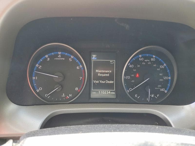 2018 TOYOTA RAV4 LE 9