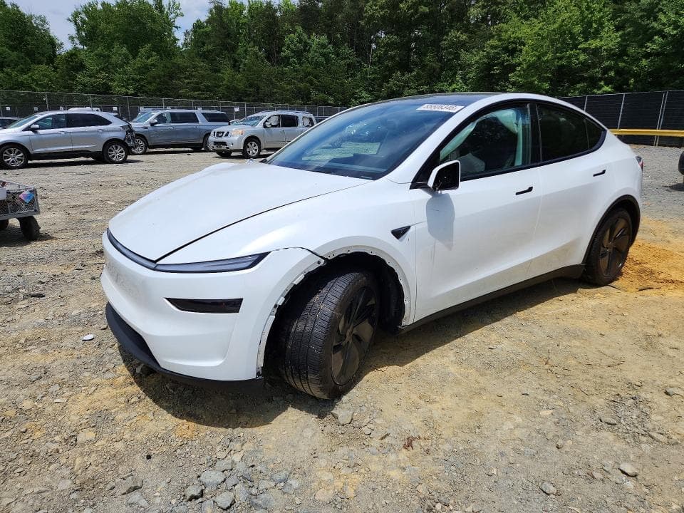 2026 TESLA MODEL Y