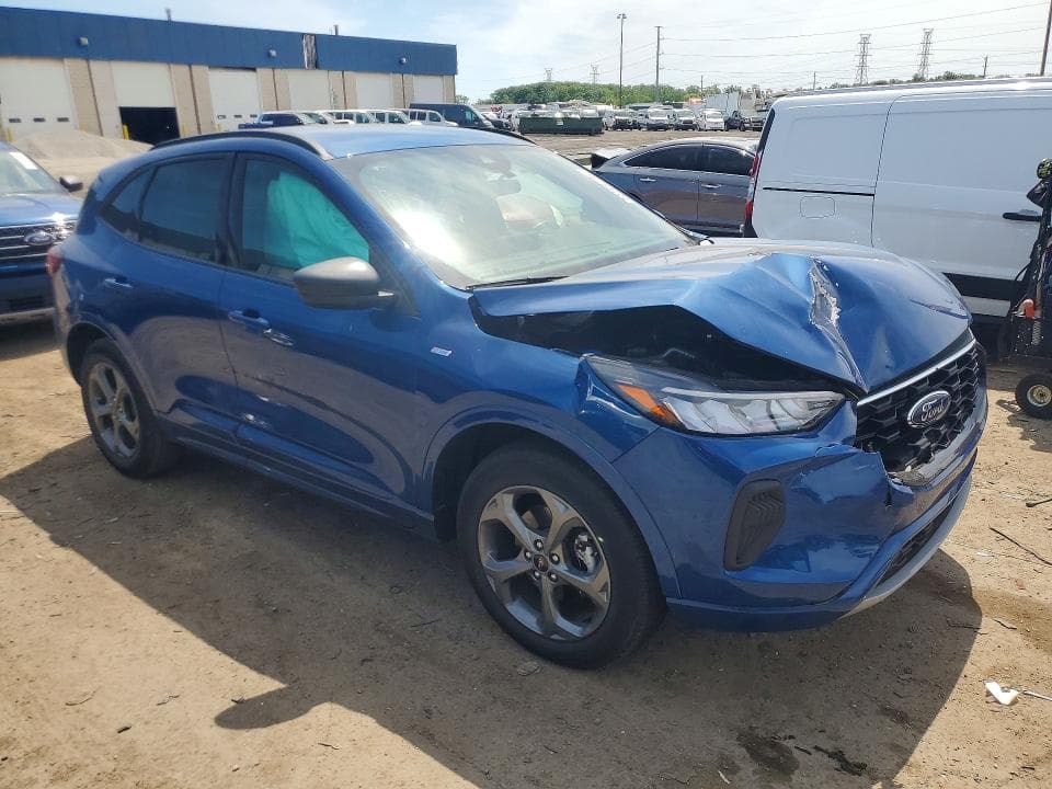 2023 FORD ESCAPE 4
