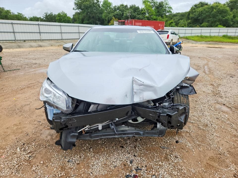 2017 TOYOTA CAMRY XLE 5